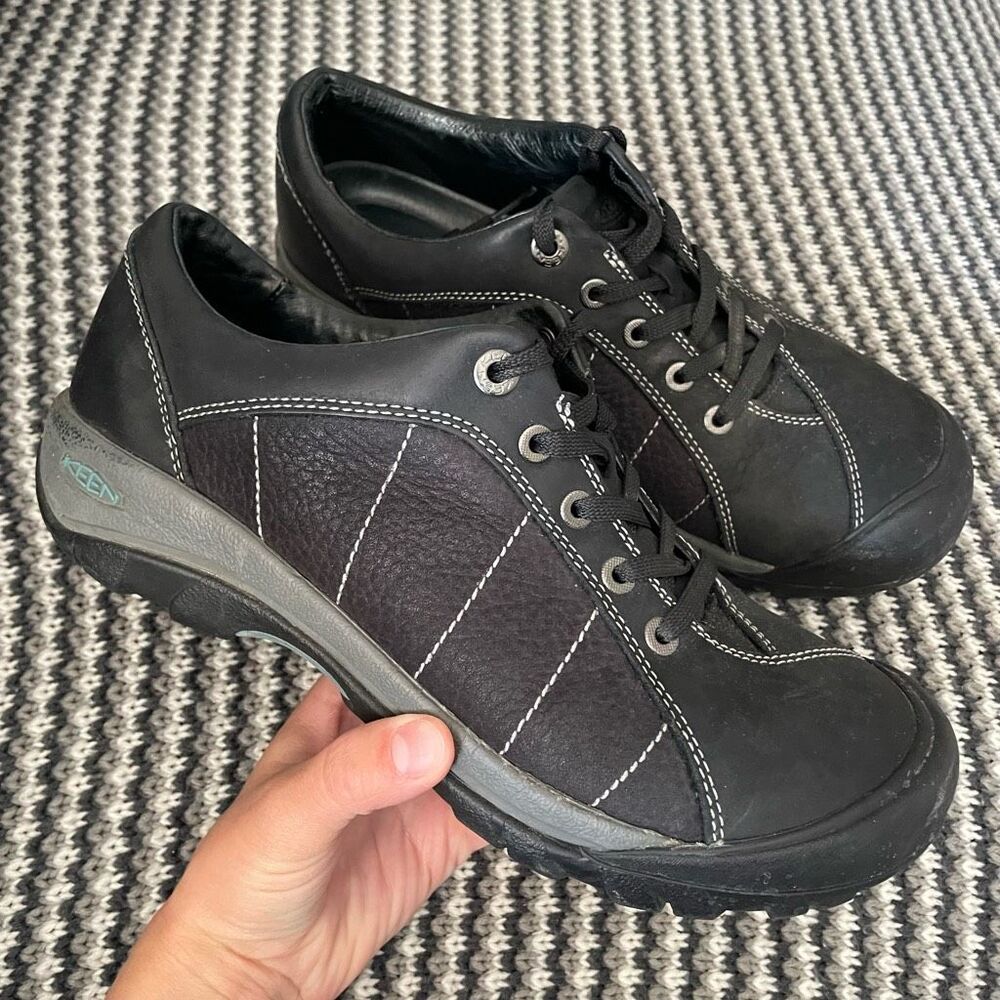Keen Presidio black lace up women’s shoe size 9.5